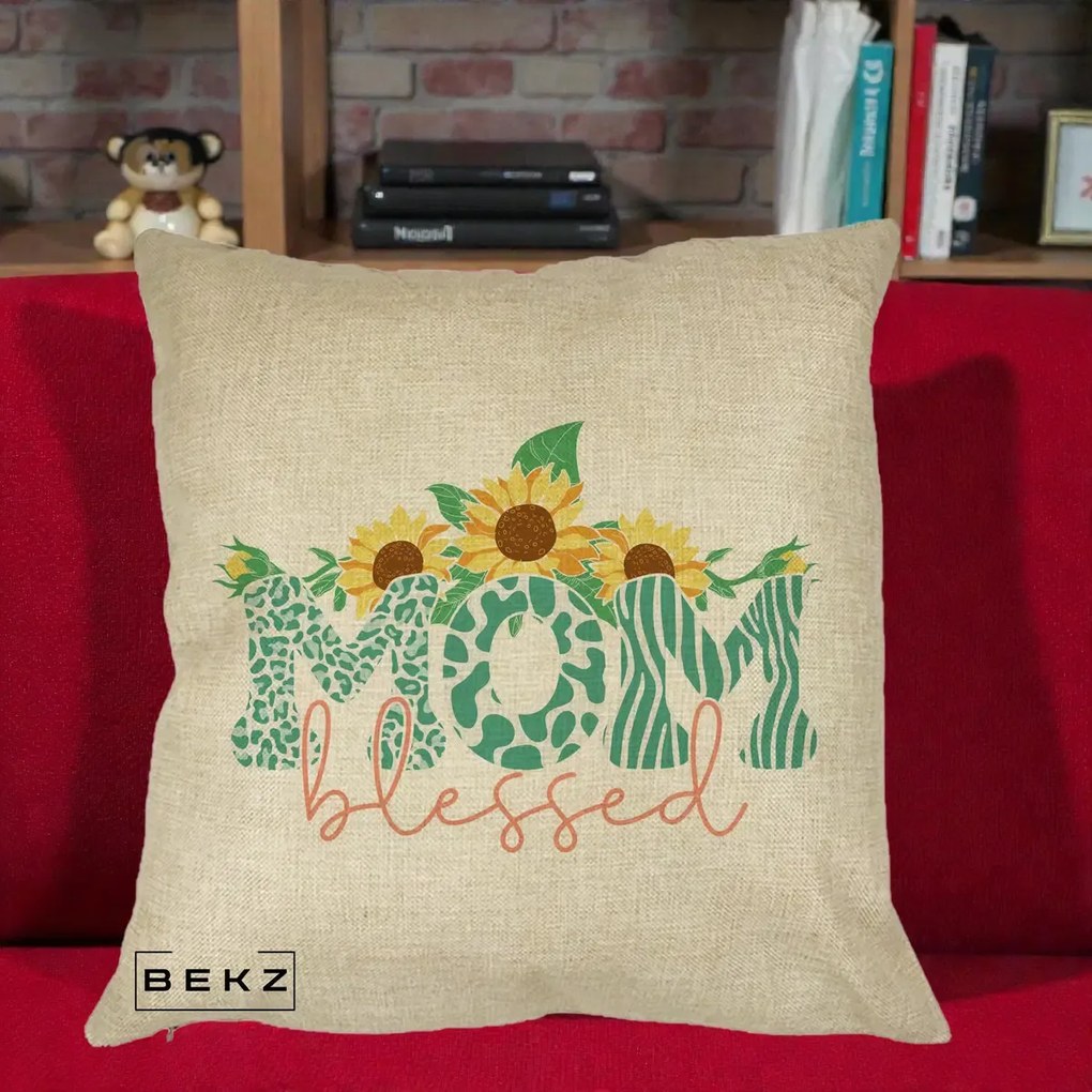 Cadou pentru Mama - Perna Personalizata Mom Blessed cu Floarea Soarelui Animal Print Teal, 40x40 cm, Crem, Husa Detasabila, Perna Inclusa, BEKZ®