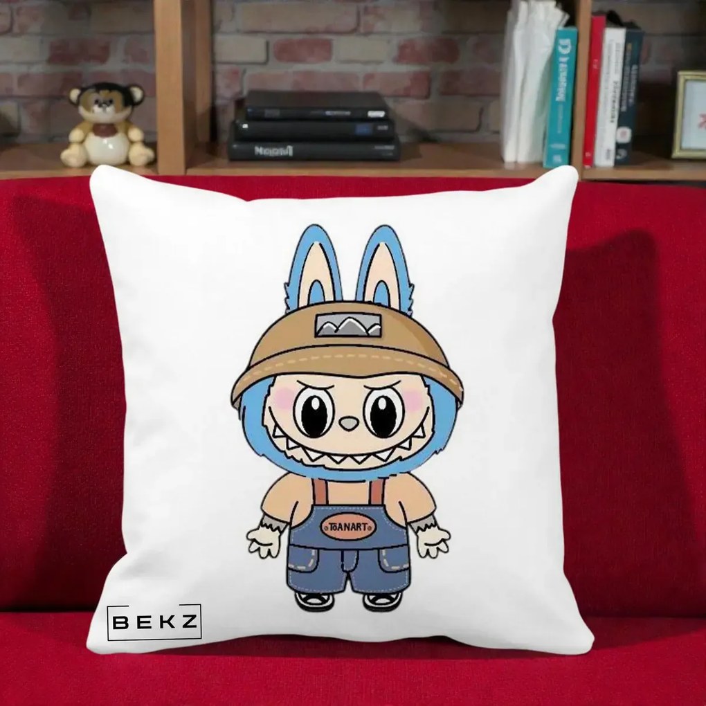 Perna Personalizata Labubu Toanart Blugi, 40x40 cm, Alba Mata, Husa Detasabila, Perna Inclusa, BEKZ®