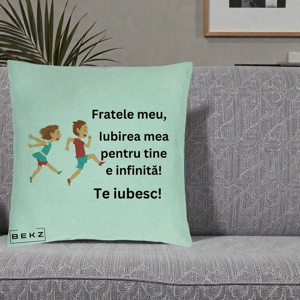 Cadou pentru Frate - Perna Personalizata Fratele Meu Te Iubesc Copii Alergand Colorat, 40x40 cm, Verde Menta, Husa Detasabila, Perna Inclusa, BEKZ®