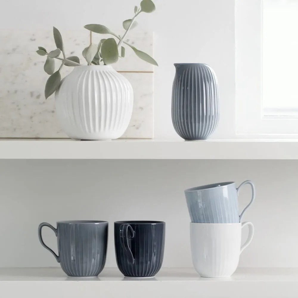 Cană din porțelan Kähler Design Hammershoi, 330 ml, antracit