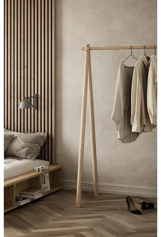 Suport pentru haine din lemn de pin Hongi – Karup Design