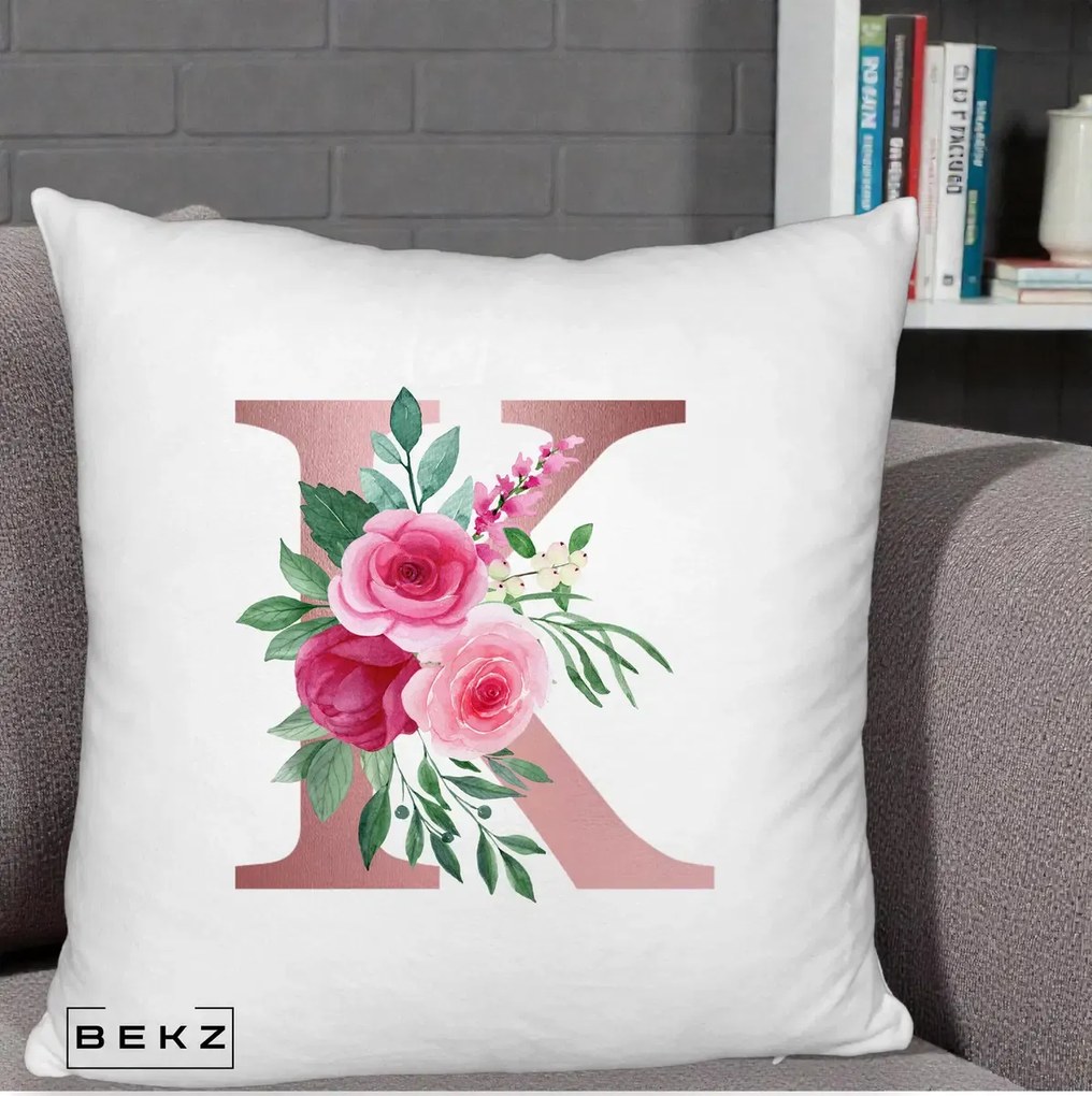 Cadou Personalizat - Perna Personalizata Monograma Rose Gold Litera K, 40x40 cm, Alb Pufos, Husa Detasabila, Perna Inclusa, BEKZ®