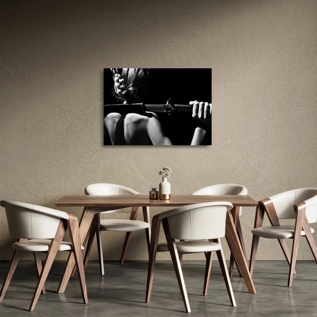 Tablou pe sticlă - Femeie cu o sabie (70x50 cm)