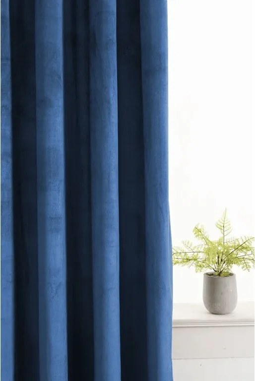 Draperie opaca ELVIO VELVET 140x250 cm, albastru marin Agatat: Rejansa