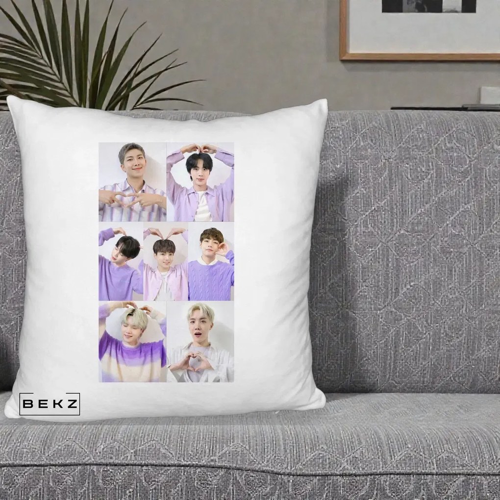Perna Personalizata K-pop BTS Colaj 7 Portrete cu Inimi Lila, 40x40 cm, Alb Pufos, Husa Detasabila, Perna Inclusa, BEKZ®