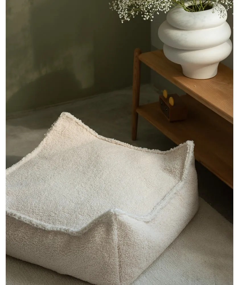 Fotoliu puf pentru copii crem cu tapițerie din țesătură bouclé Square – Wigiwama