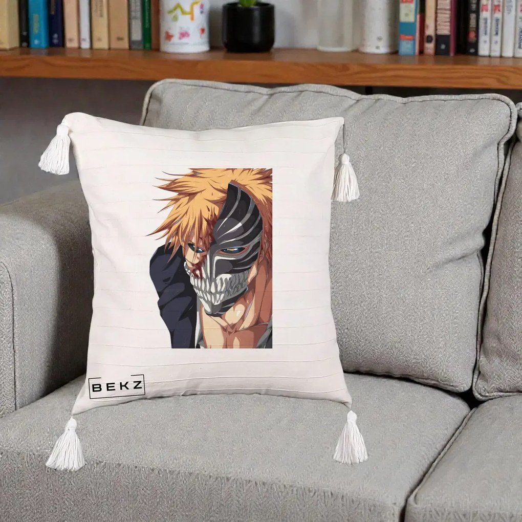 Perna Personalizata Bleach Ichigo Masca Hollow, 40x40 cm, Bej cu Franjuri, Husa Detasabila, Perna Inclusa, BEKZ®