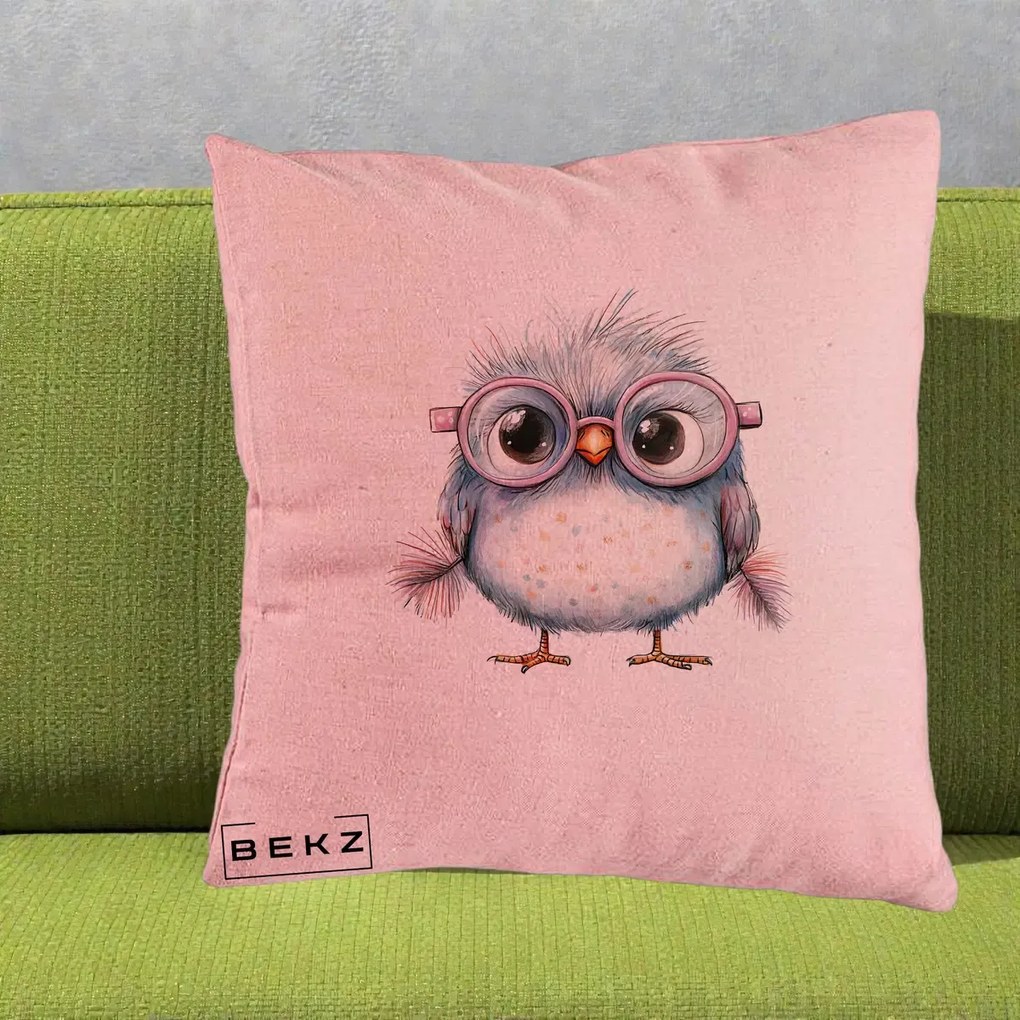 Perna Decorativa Pui Pufos cu Ochelari Roz, 40x40 cm, Roz, Husa Detasabila, Perna Inclusa, BEKZ®