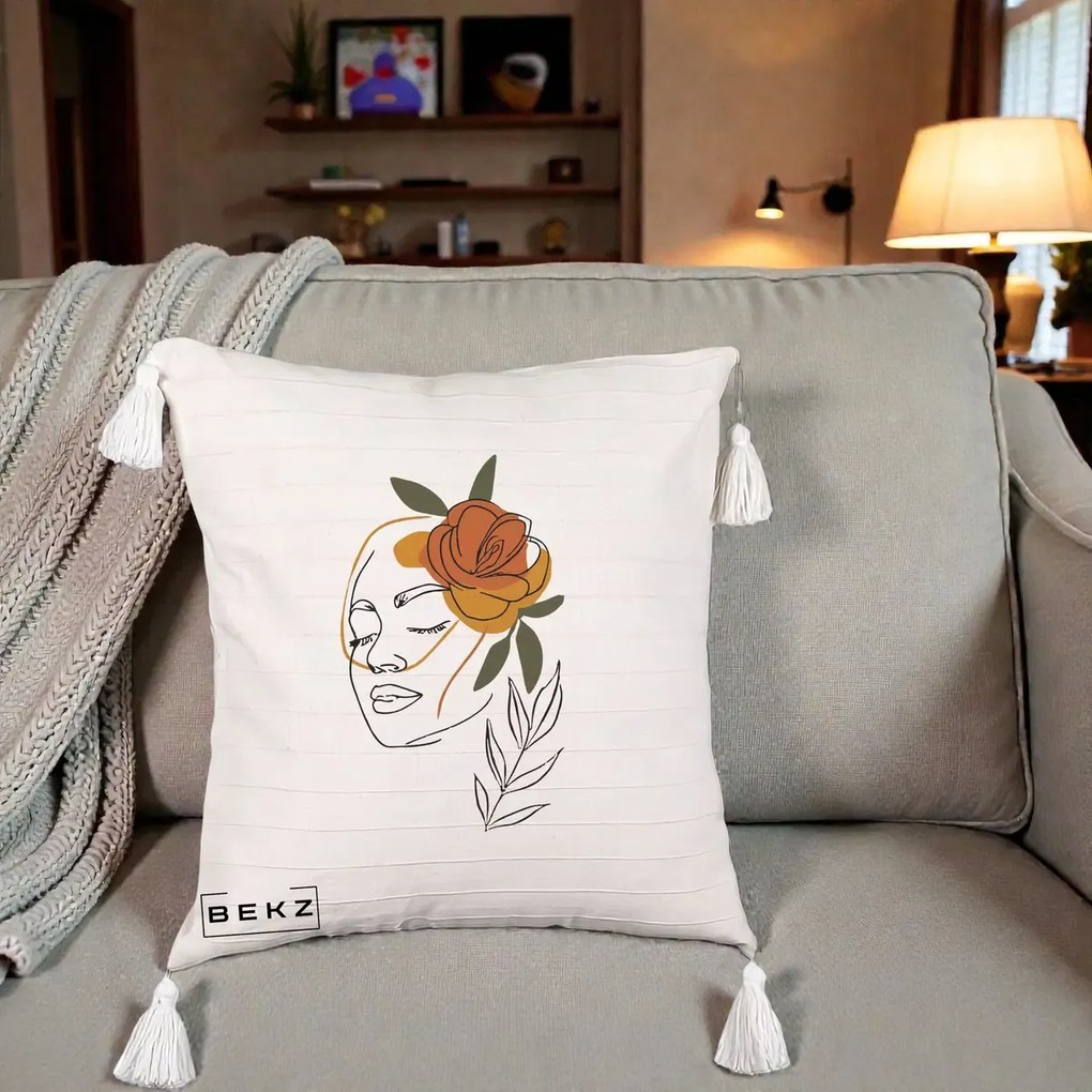 Perna Decorativa Portret Feminin Trandafir Ruginiu, 40x40 cm, Bej cu Franjuri, Husa Detasabila, Perna Inclusa, BEKZ®