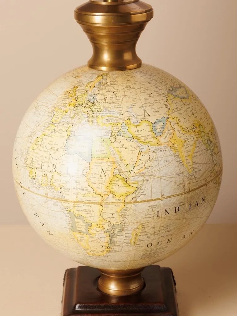 Lampa de masa, din alama, cu abajur din in, Globe