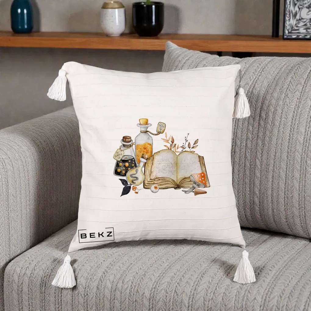 Perna Decorativa Grimoire Vrajitoare si Filtre Magice Halloween, 40x40 cm, Bej cu Franjuri, Husa Detasabila, Perna Inclusa, BEKZ®
