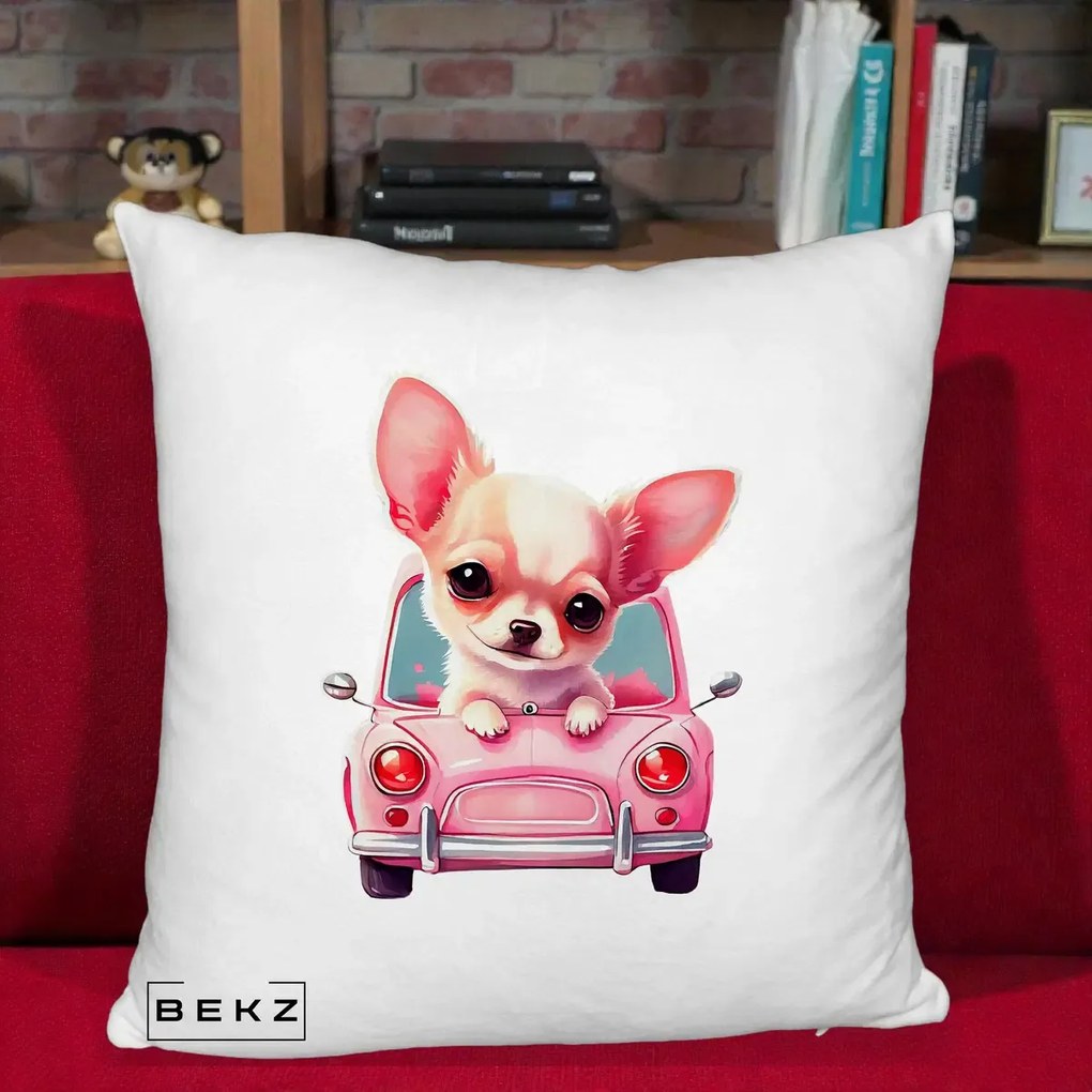 Perna Decorativa Chihuahua Roz in Masinuta, 40x40 cm, Alb Pufos, Husa Detasabila, Perna Inclusa, BEKZ®