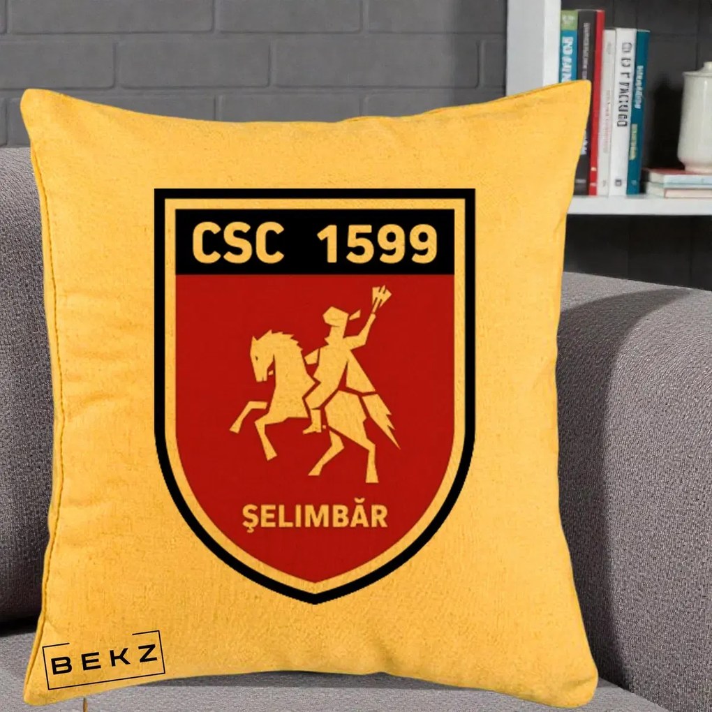 Perna Personalizata CSC 1599 Selimbar Fotbal, 40x40 cm, Galben, Husa Detasabila, Perna Inclusa, BEKZ®