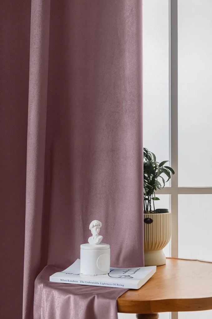 Draperie opaca VELVET mov deschis 140x250 cm Agatat: Rejansa