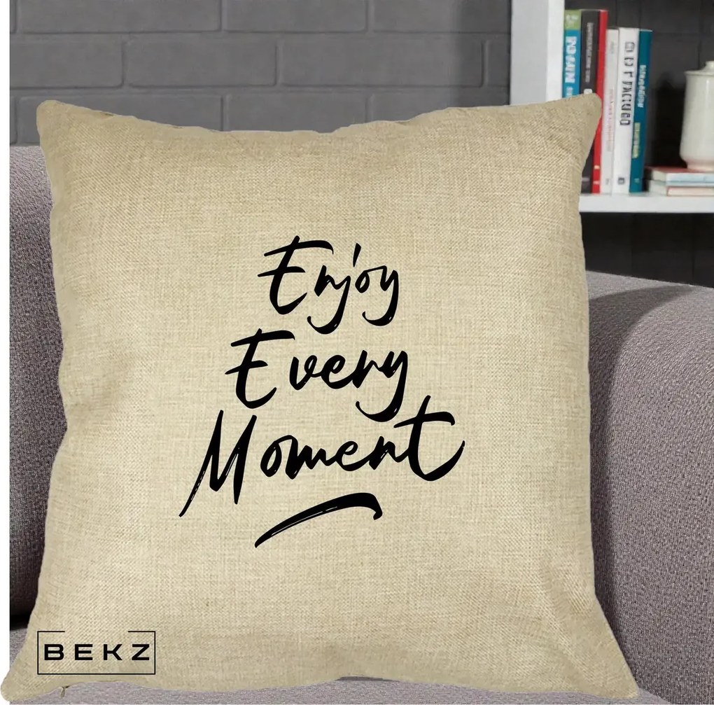 Perna Decorativa Enjoy Every Moment, 40x40 cm, Crem, Husa Detasabila, Perna Inclusa, BEKZ®