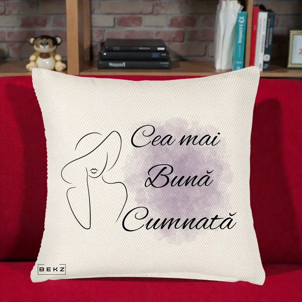 Cadou pentru Cumnata - Perna Personalizata Cea mai Buna Cumnata cu Silueta Dama si Pete Violet, 40x40 cm, Crem Reliefat, Husa Detasabila, Perna Inclusa, BEKZ®