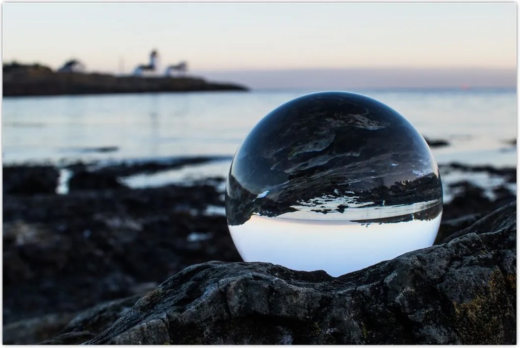 Tablou - Bile de sticlă pe piatră (90x60 cm)