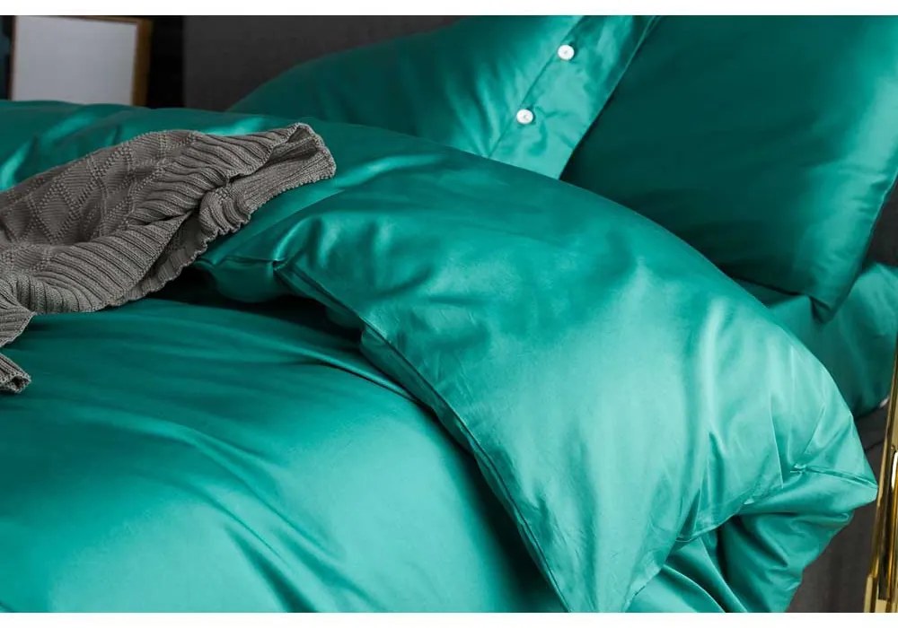 LENJERIE DE PAT LUX, 2 PERSOANE, 100% BUMBAC SATINAT, CEARCEAF 240X240 CM, HUSA PILOTA 200X220 CM, 2 FETE PERNA 50X70 CM, VERDE