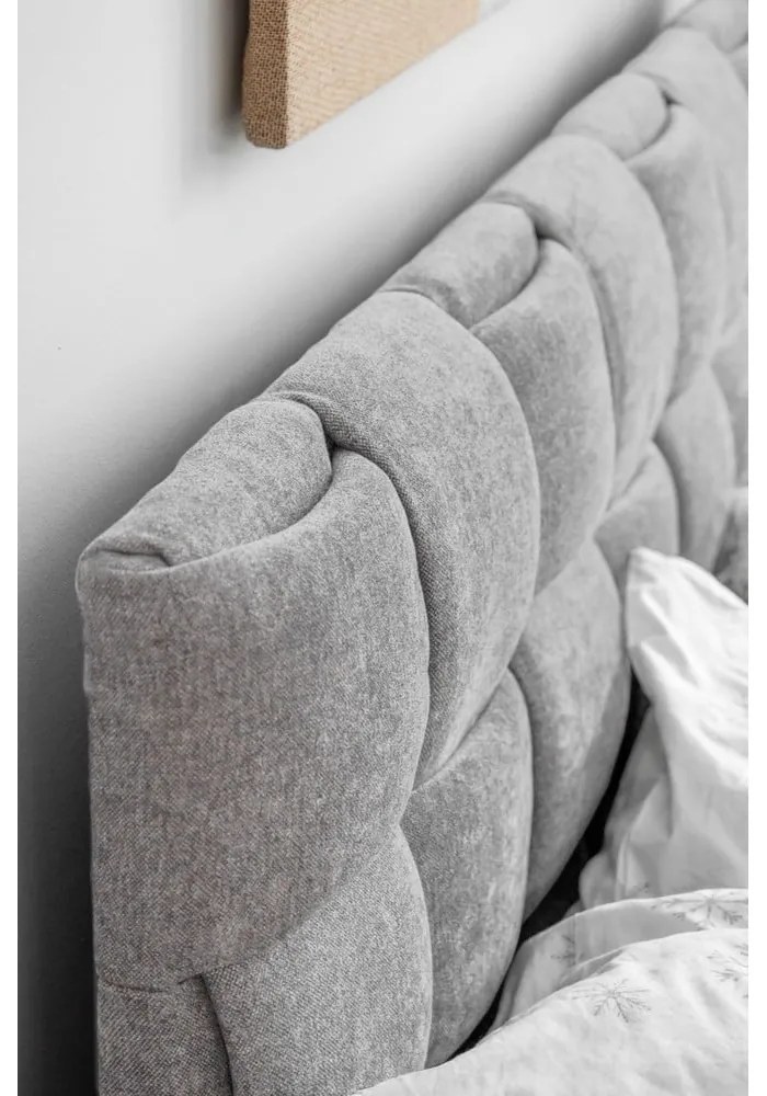 Pat matrimonial gri deschis tapițat cu somieră 140x200 cm Eve – Miuform