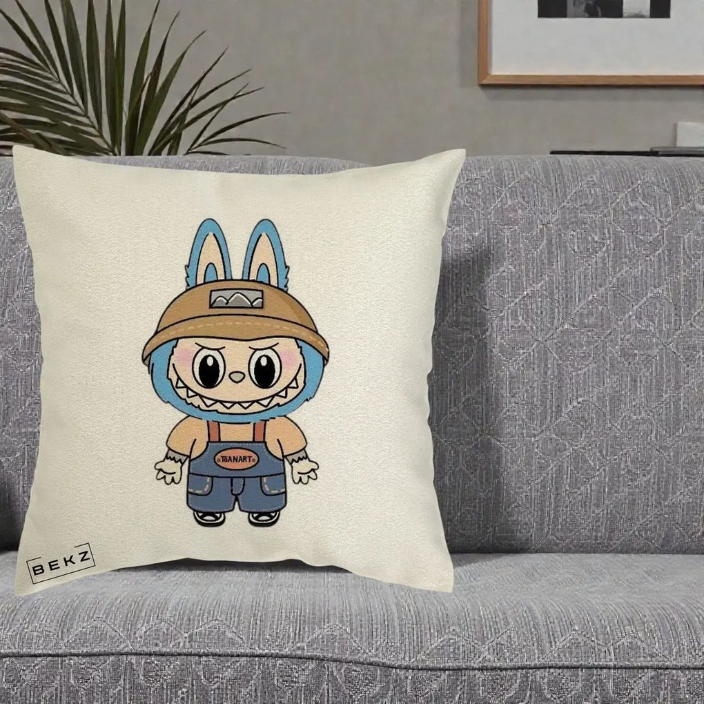 Perna Personalizata Labubu Toanart Blugi, 40x40 cm, Ecru, Husa Detasabila, Perna Inclusa, BEKZ®