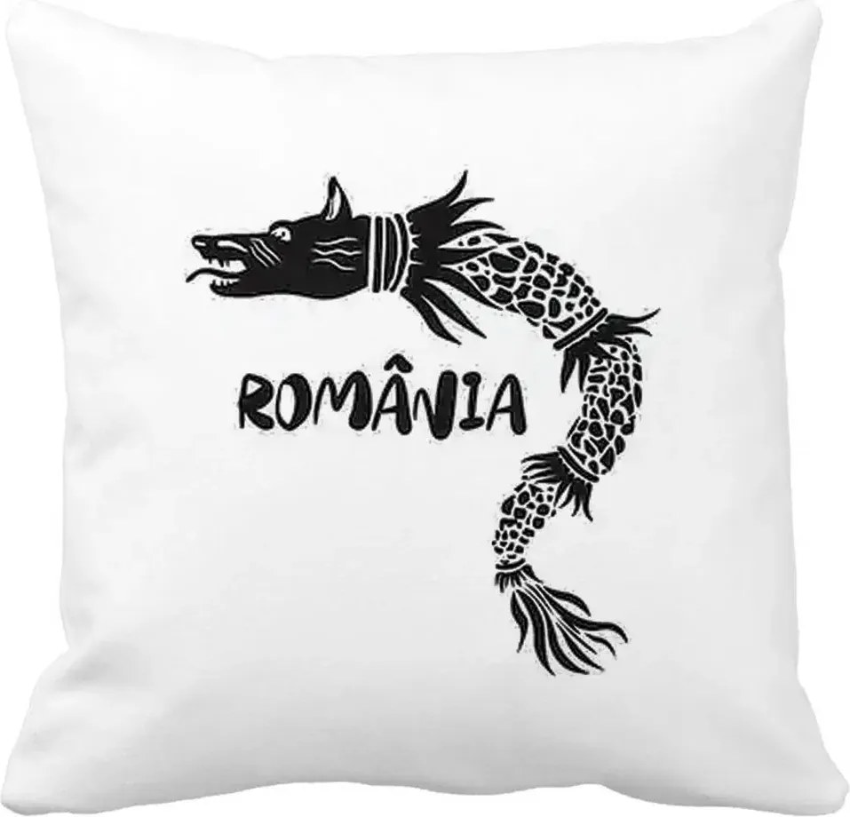 Perna Personalizata Patrata Lup Dacic Romania, 40x40 cm, Alba Mata, Husa Detasabila, Perna Inclusa, BEKZ®