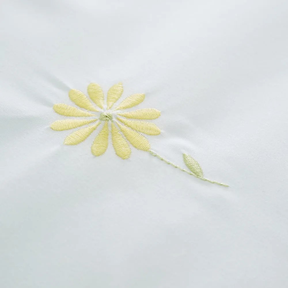 Lenjerie de pat albă pentru pat dublu 200x200 cm Lorna Embroidered Daisy – Catherine Lansfield