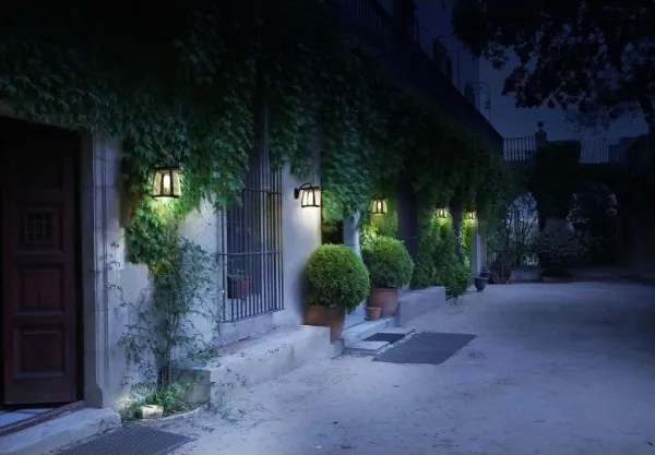 Viking - Aplica solară de perete LED dimabilă/2W/3,7V IP54 4000K 2000 mAh