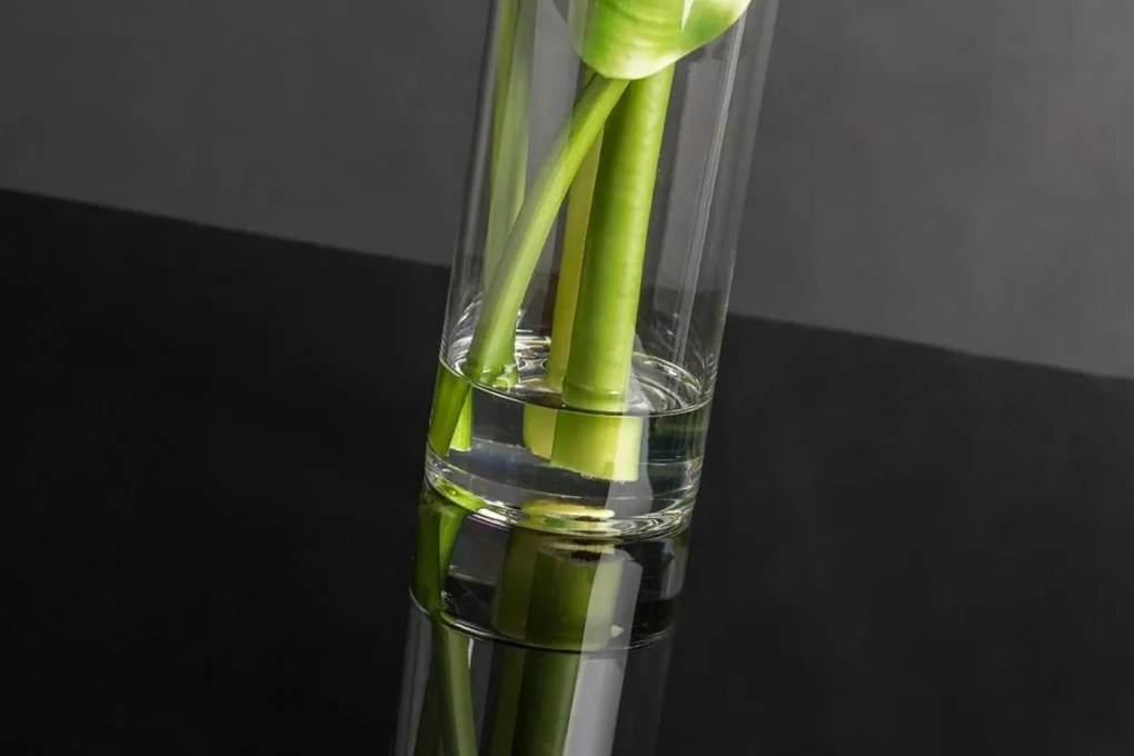 Aranjament floral mediu design LUX CILINDRO CALLA