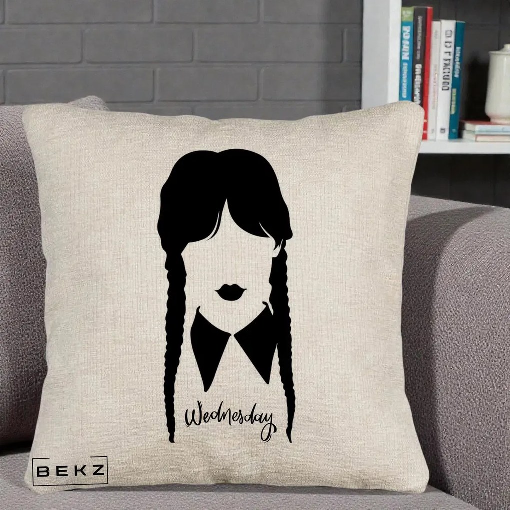 Perna Personalizata Wednesday Addams Silueta Alb-Negru, 40x40 cm, Bej Canapea, Husa Detasabila, Perna Inclusa, BEKZ®