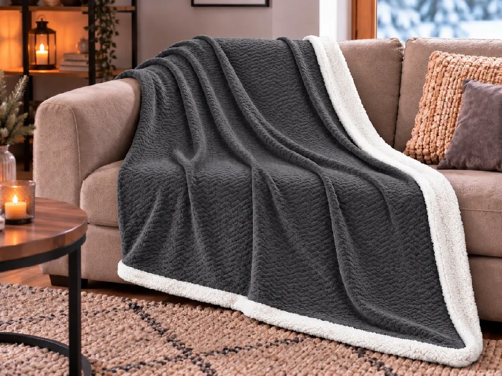 Patura imitatie de miel VELVORA, gri inchis Dimensiuni: 150 x 200 cm