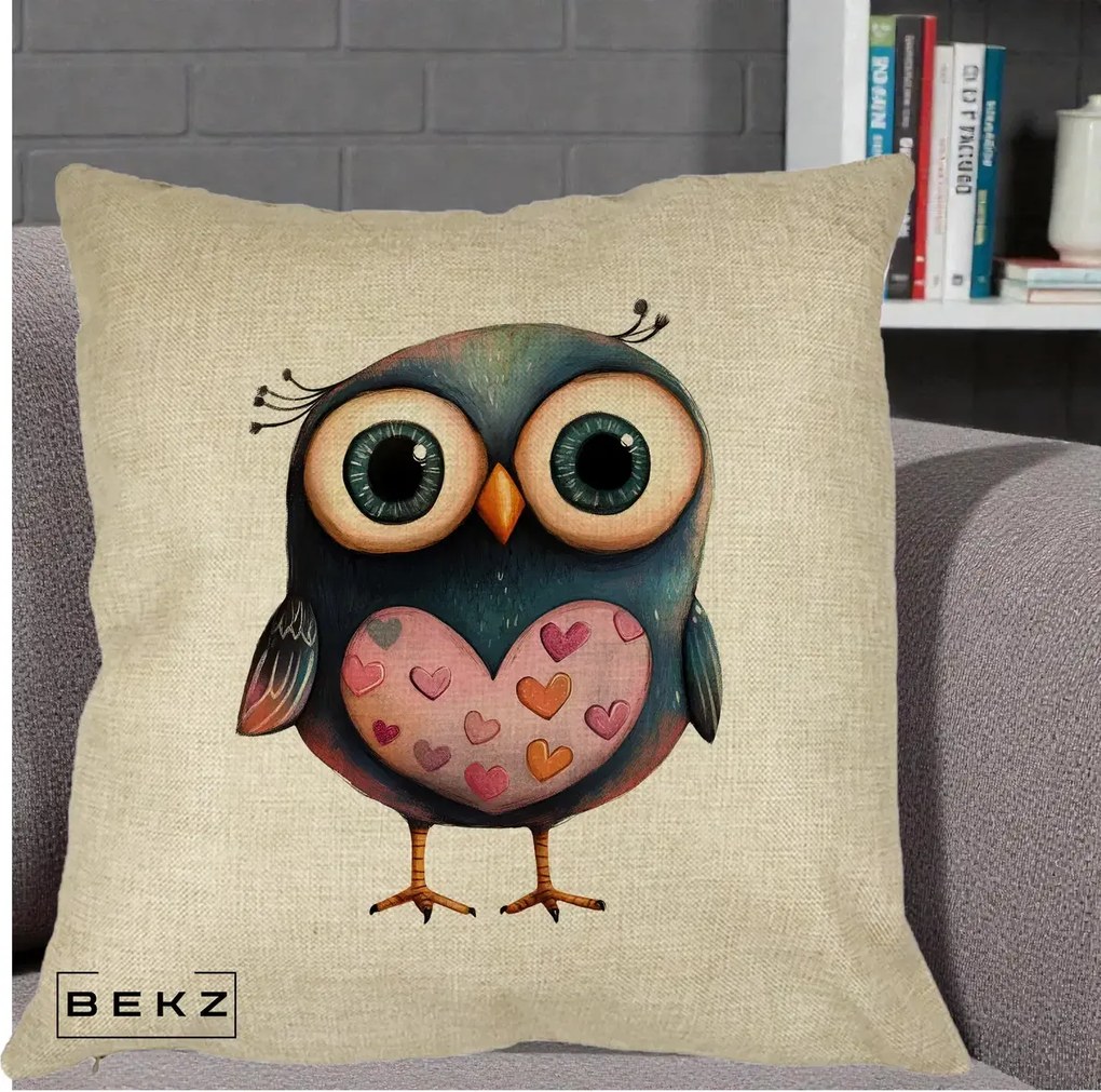 Perna Decorativa Bufnita cu Inimioare Roz, 40x40 cm, Crem, Husa Detasabila, Perna Inclusa, BEKZ®