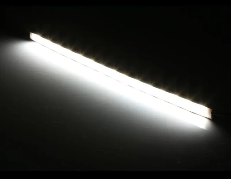 Kit Iluminat De Lux pentru Scări, 16 Trepte – Iluminare Reglabilă și Funcțională pentru Interioare Moderne