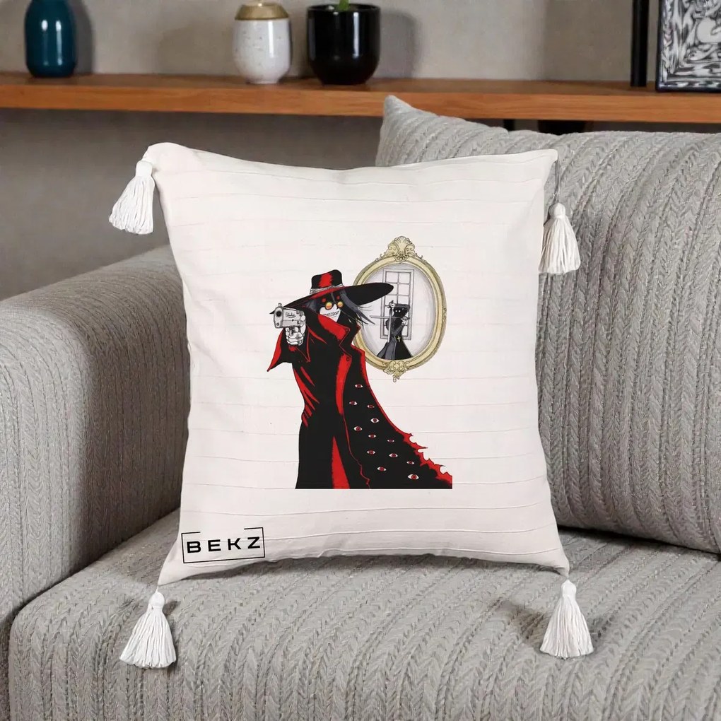 Perna Personalizata Hellsing Alucard cu Pistoale, 40x40 cm, Bej cu Franjuri, Husa Detasabila, Perna Inclusa, BEKZ®