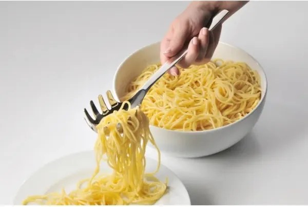 Lingură pentru spaghete WMF NUOVA