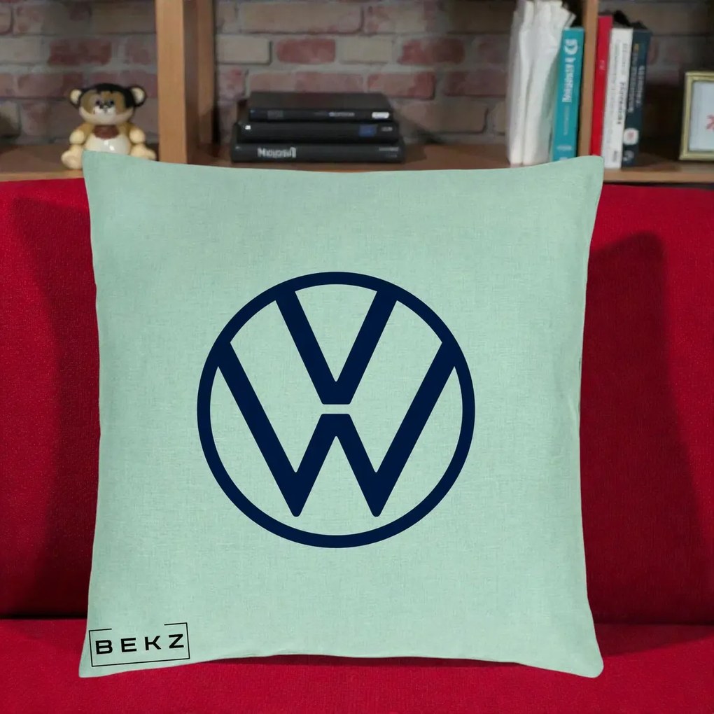Perna Personalizata cu emblema Volkswagen, 40x40 cm, Verde Menta, Husa Detasabila, Perna Inclusa, BEKZ®