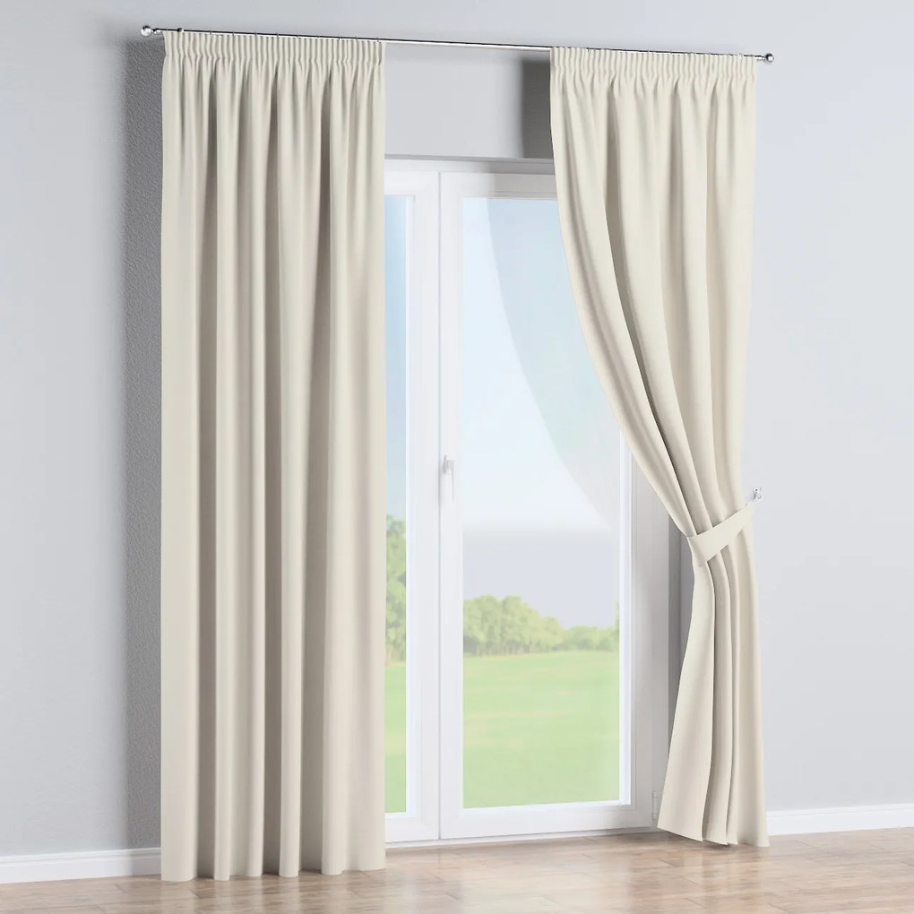 Perdea cu bandă de pliuri