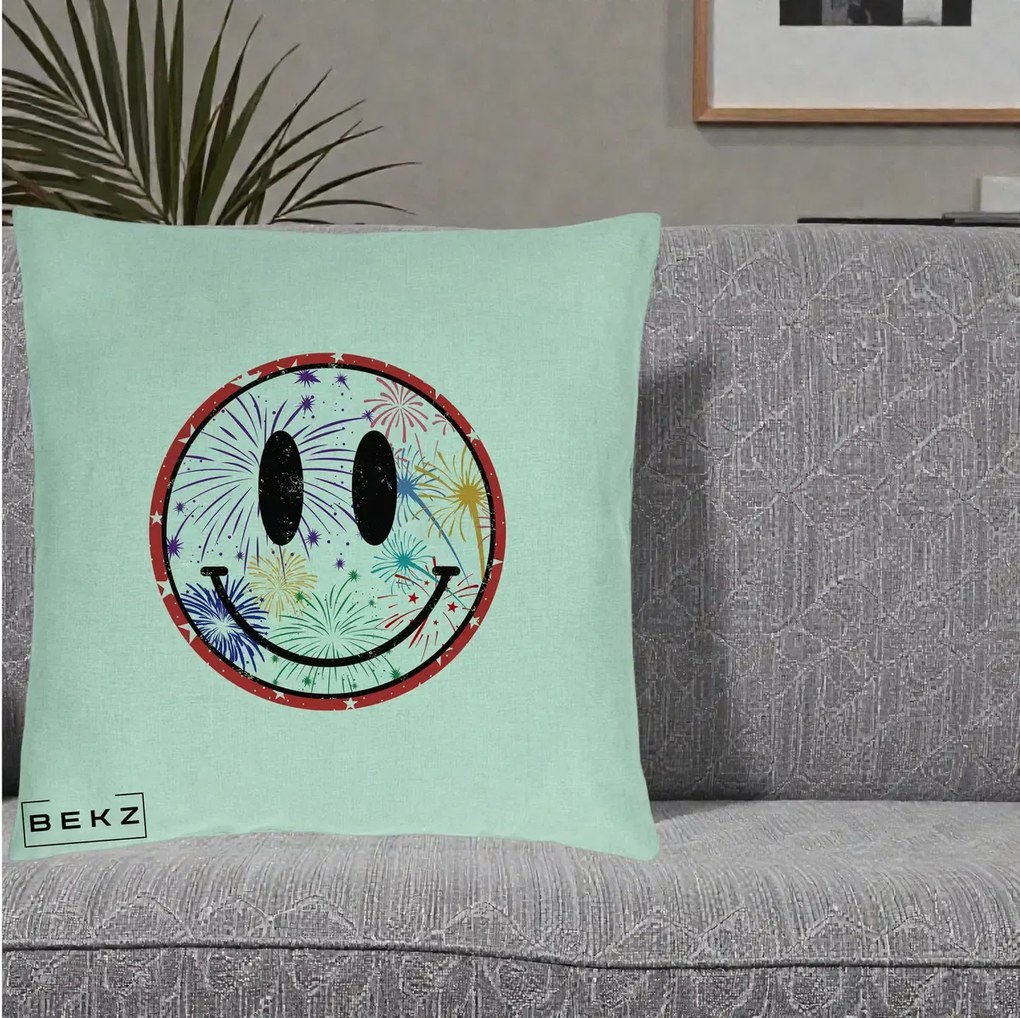 Perna decorativa Smiley Face cu Artificii Multicolore, 40x40 cm cu Umplutura, Verde Menta, BEKZ