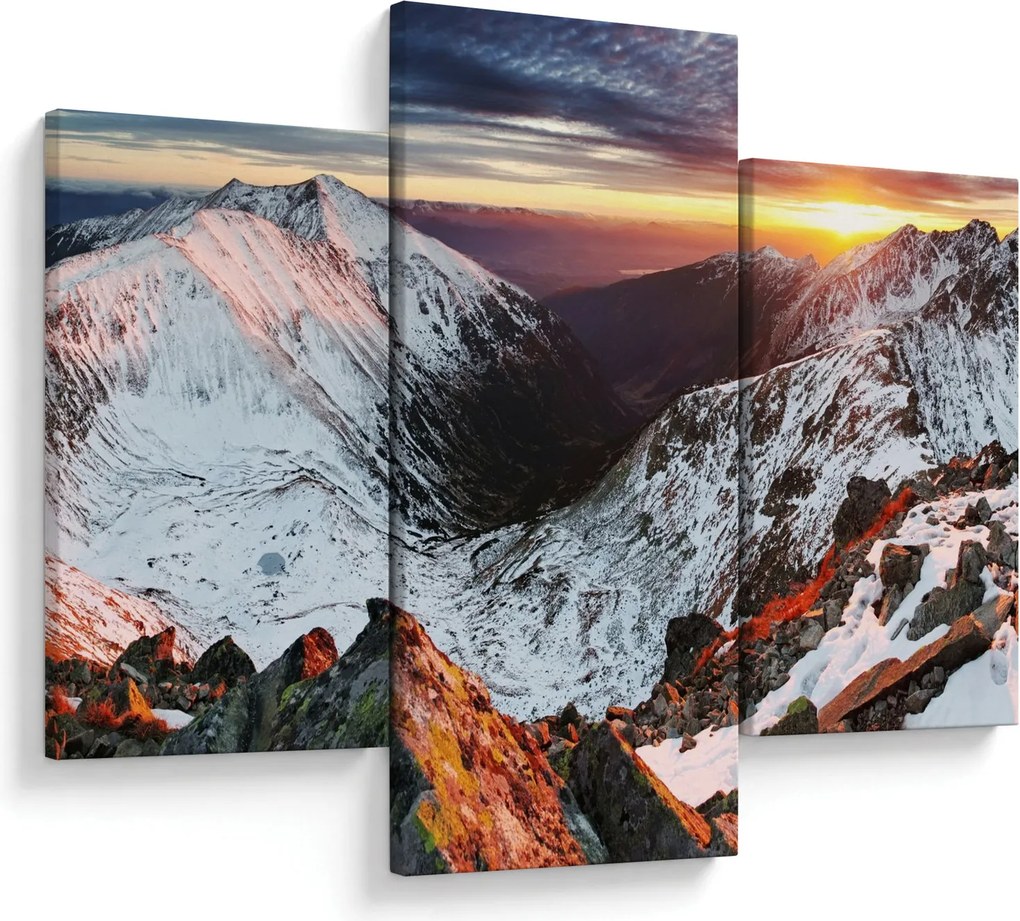 Tablou - Panoramă montană de iarnă (90x60 cm)