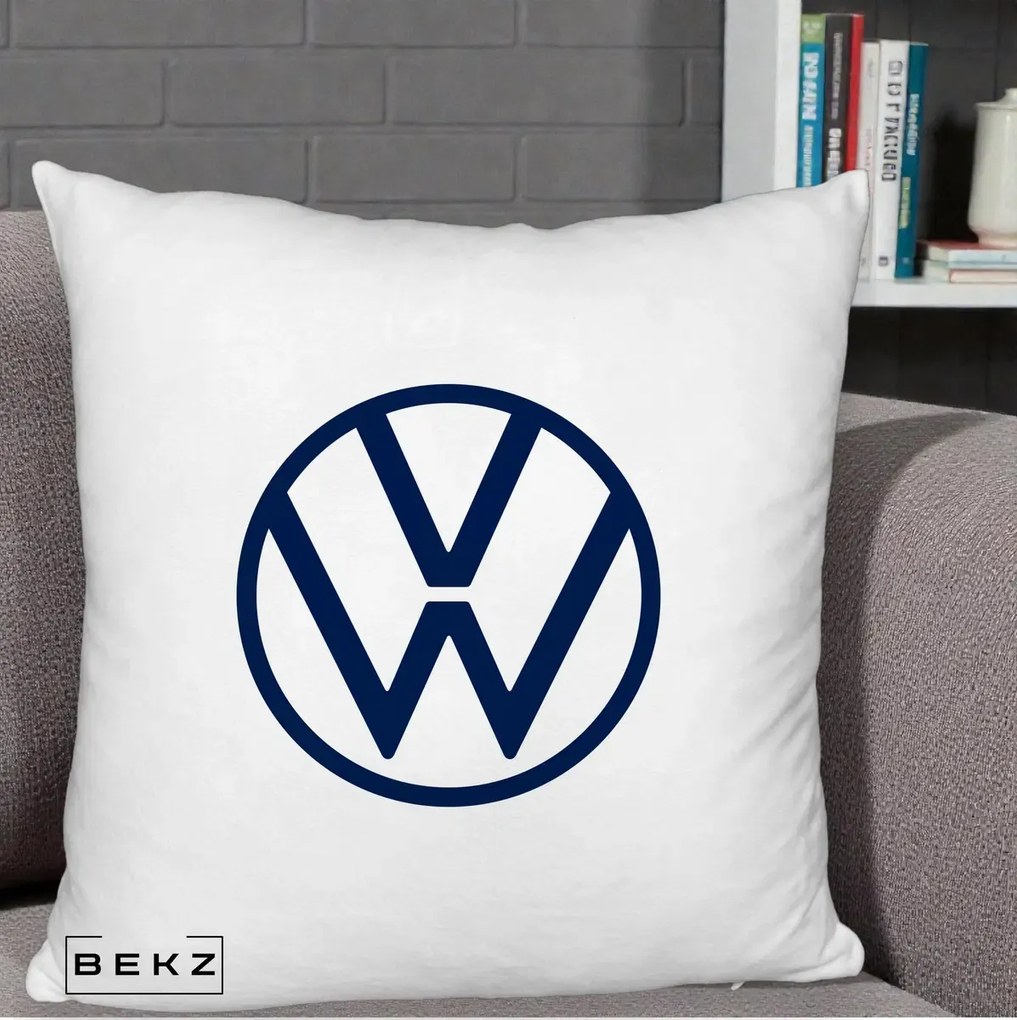 Perna Personalizata cu emblema Volkswagen, 40x40 cm, Alb Pufos, Husa Detasabila, Perna Inclusa, BEKZ®
