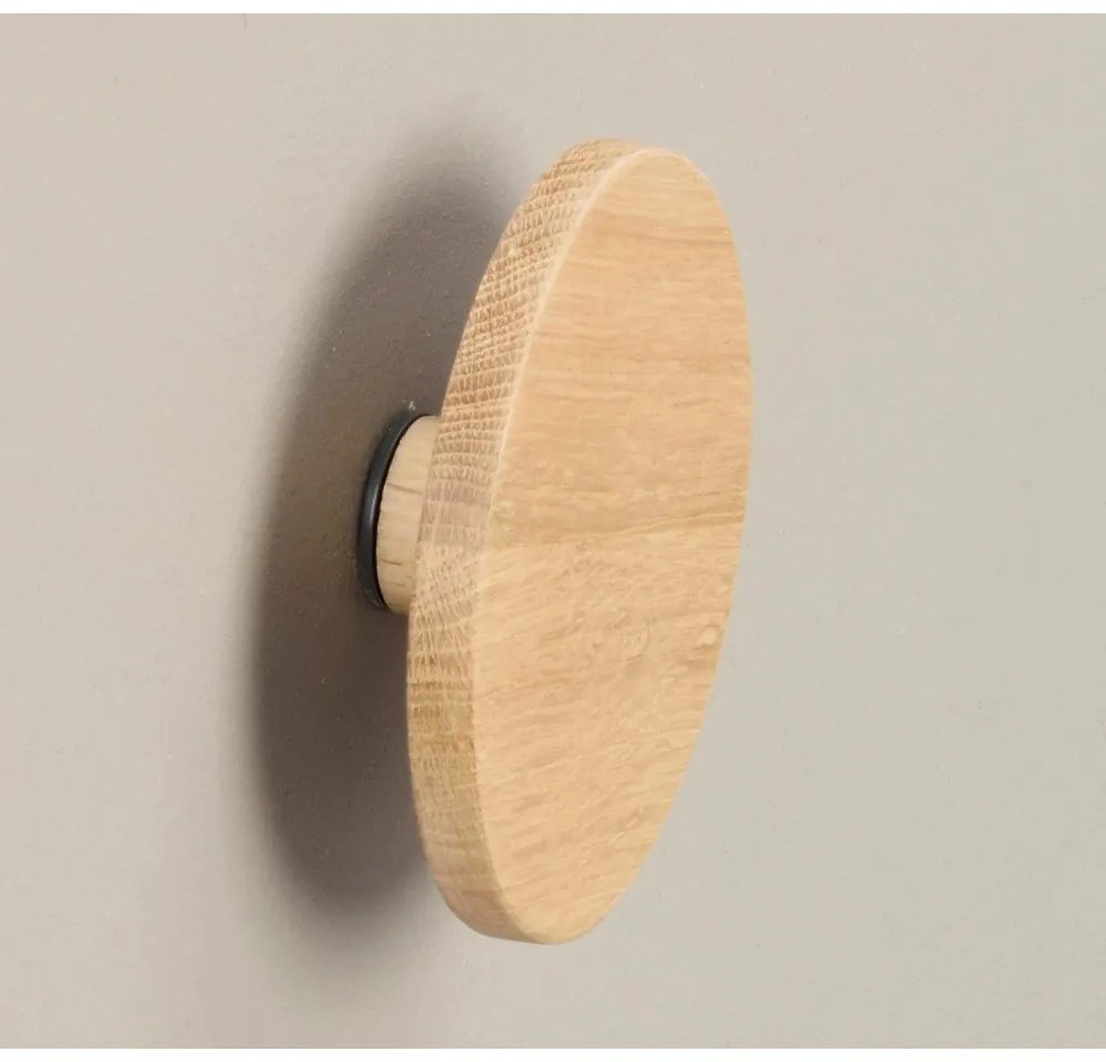 Cârlig în culoare naturală de montat pe perete din lemn de stejar Milford – Rowico