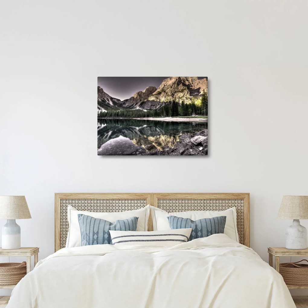 Tablou cu lac montan (70x50 cm)