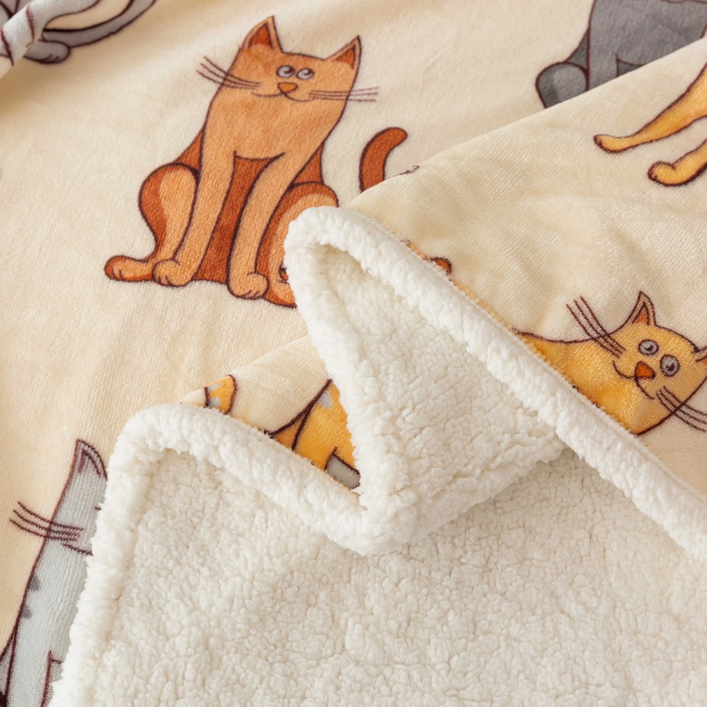 Patura miel din microplus COLORED CATS crem Dimensiune: 160 x 200 cm