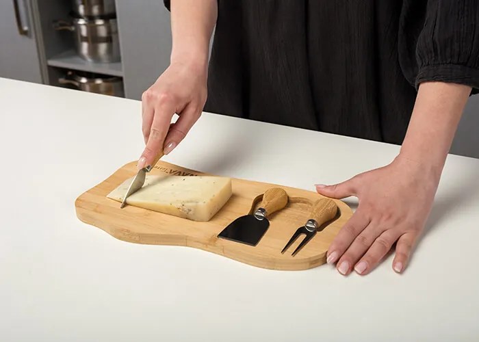Set tocator si ustensile pentru branzeturi 33x18 cm din bambus Terrestrial NAVA NV 107 011