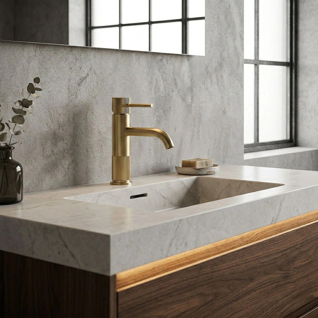 Baterie pentru baie Rea Lungo Stripe Brush Gold Low