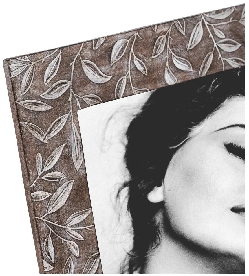 Ramă foto maro cu picior de susținere din polirășină 16x21 cm – Ixia