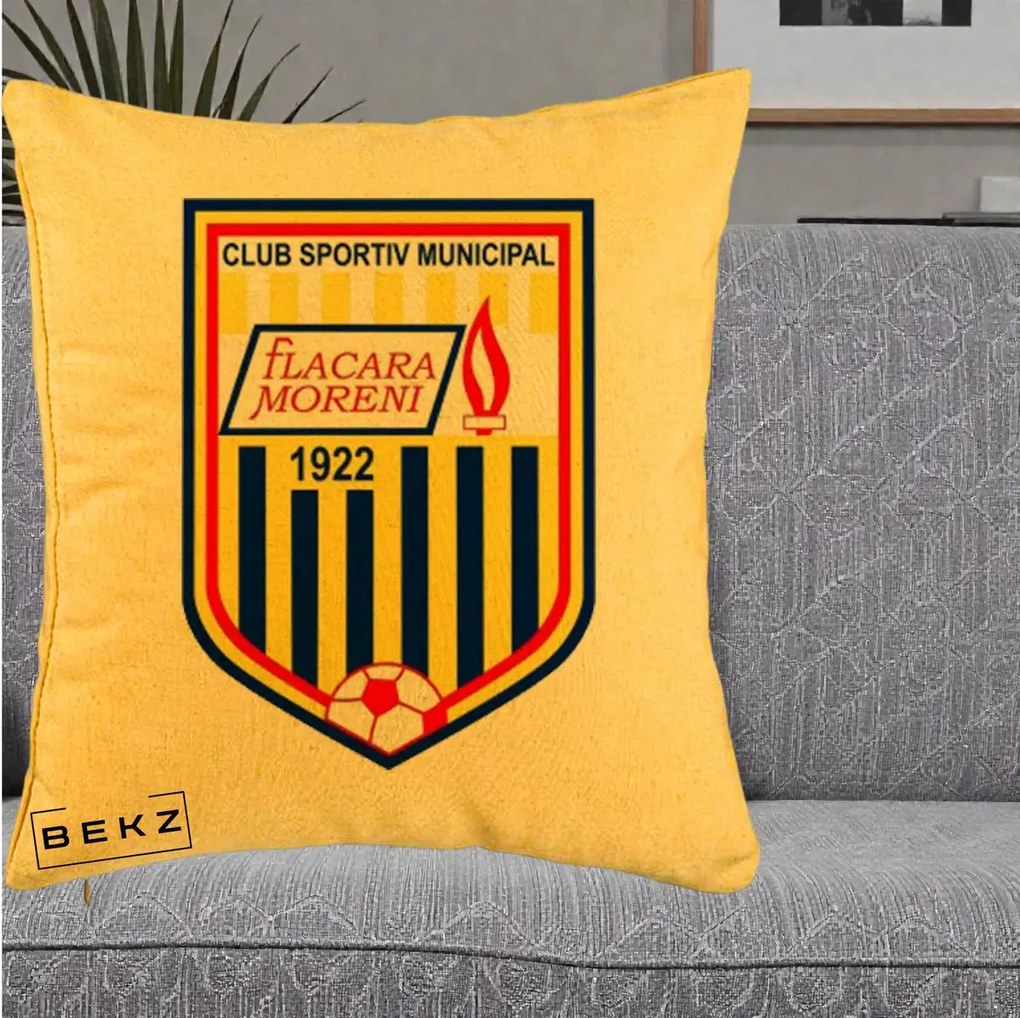 Perna Personalizata CSM Flacara Moreni 1922 Fotbal, 40x40 cm, Galben, Husa Detasabila, Perna Inclusa, BEKZ®