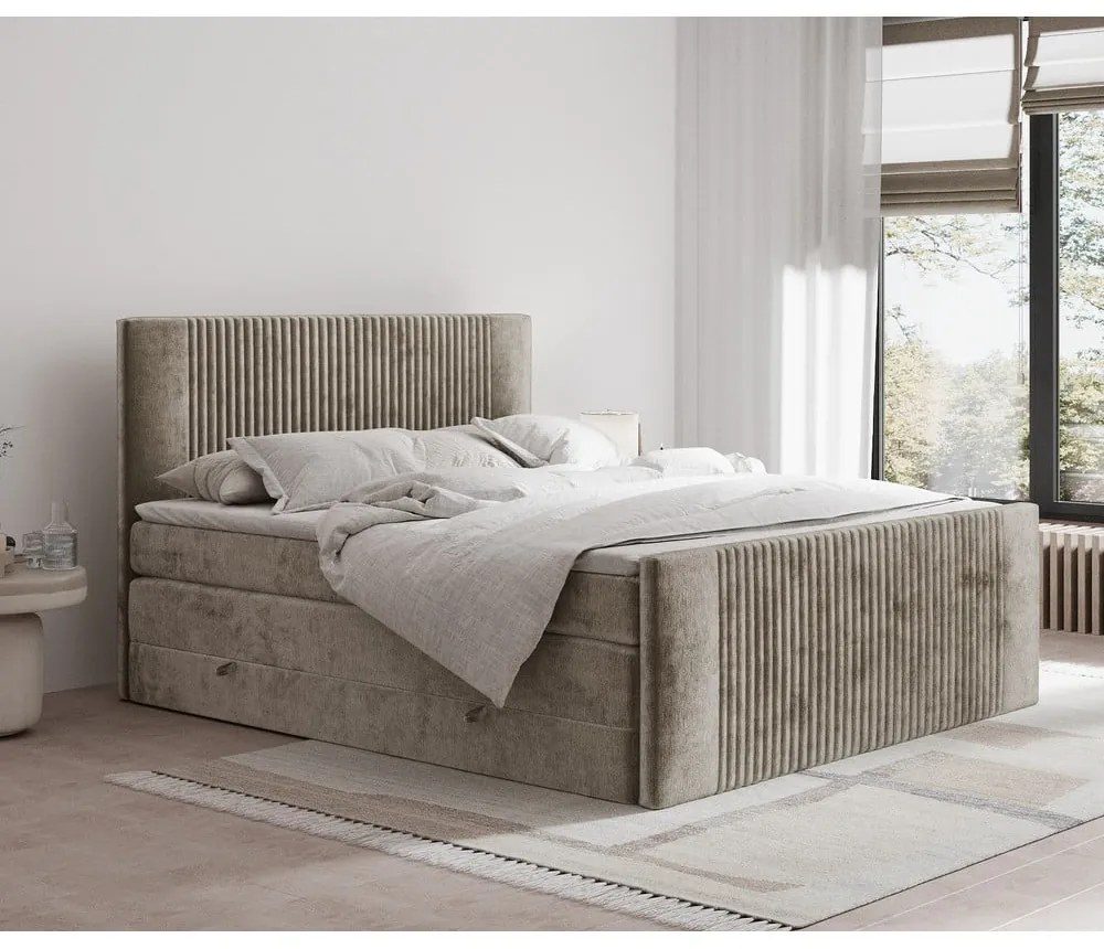 Pat boxspring maro deschis cu spațiu de depozitare 160x200 cm Bergamo – Maison de Rêve