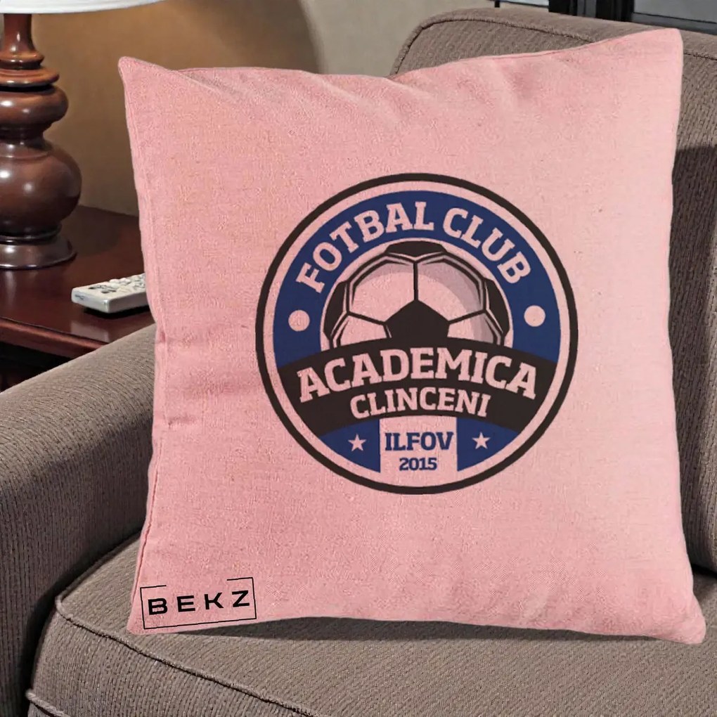Perna Personalizata Academica Clinceni Fotbal Club, 40x40 cm, Roz, Husa Detasabila, Perna Inclusa, BEKZ®