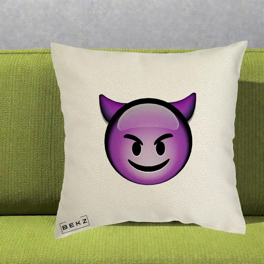 Perna Decorativa Emoji Diavol Mov, 40x40 cm, Ecru, Husa Detasabila, Perna Inclusa, BEKZ®