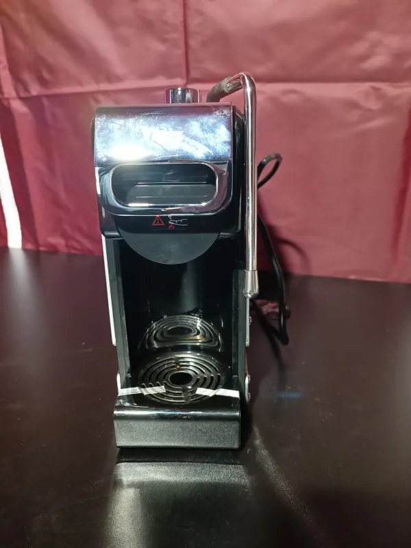 La mâna a doua: Espressor cafea macinata si capsule 8in1 Oliver Voltz OV51171N8M, 1450W, 1 L, 5 adaptoare, 19 bar, Negru/Argintiu